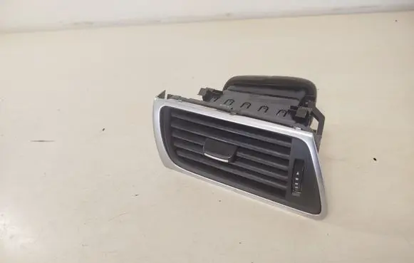 Audi A7 S7 4G Dashboard side air vent grill/cover trim 4G2820901