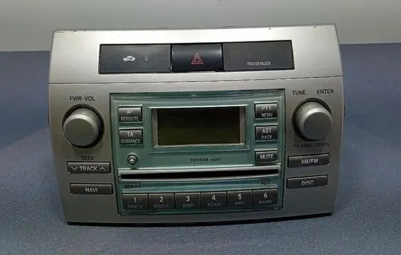 Toyota Corolla Verso E121 Radio/CD/DVD/GPS head unit 86120-0F010
