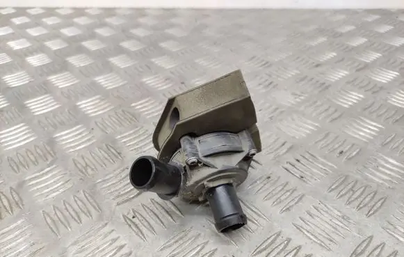 Volkswagen Polo V 6R Electric auxiliary coolant/water pump 5Q0965567