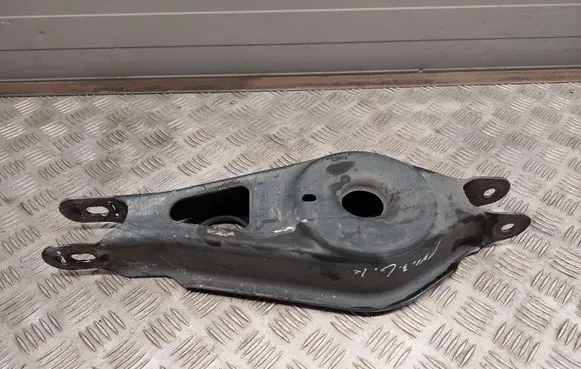 Chrysler Pacifica Rear upper control arm/wishbone 68218021AA