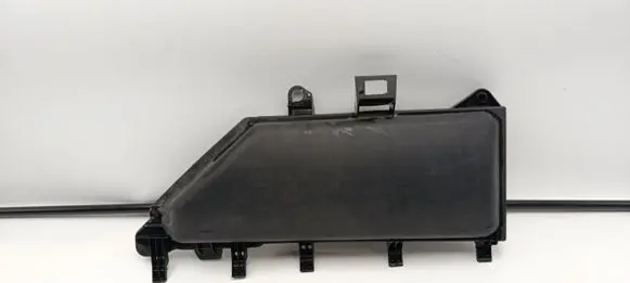 BMW 5 E60 E61 Cabin air micro filter cap 6950936