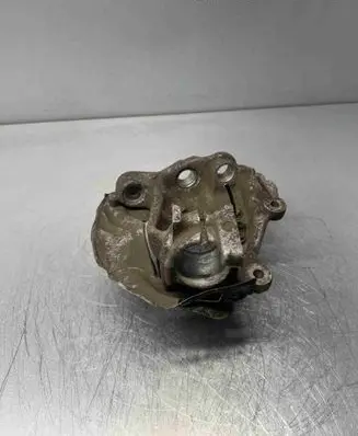BMW 5 E39 Front wheel hub spindle knuckle 1092853