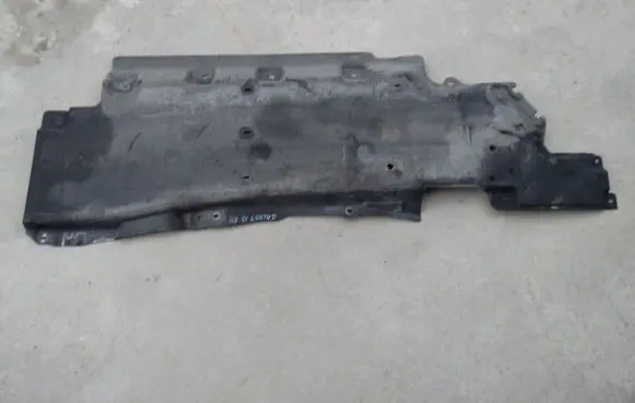 Ford Galaxy Center/middle under tray cover DG9311132CL