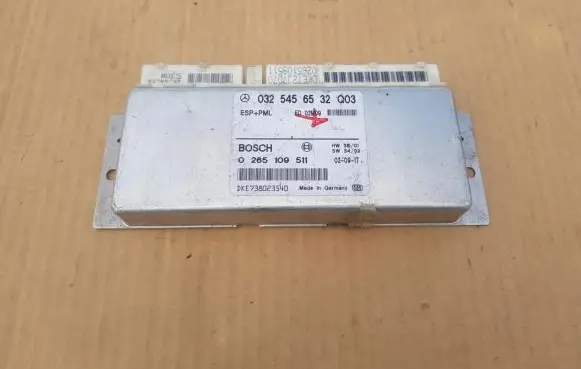 Mercedes-Benz SL R230 ESP (stability system) control unit A0325456532