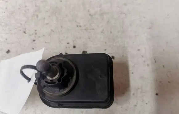 Renault Laguna I Headlight level adjustment motor 7701035207