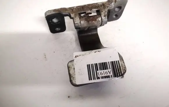 Mercedes-Benz C AMG W204 Front door upper hinge