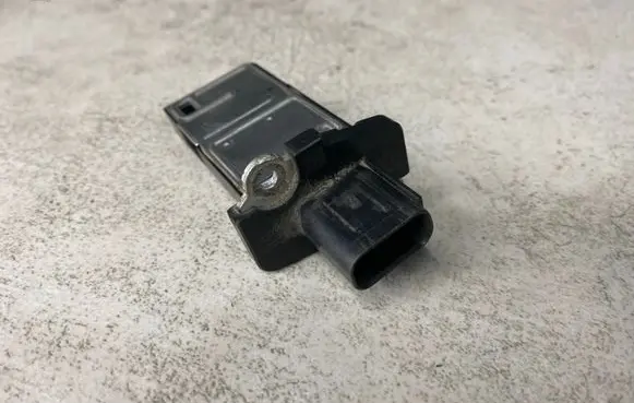 Ford Mondeo MK IV Mass air flow meter 6C1112B579AA