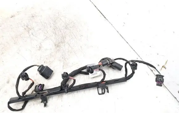 Volkswagen Golf VII Fuel injector wires 06L971627E
