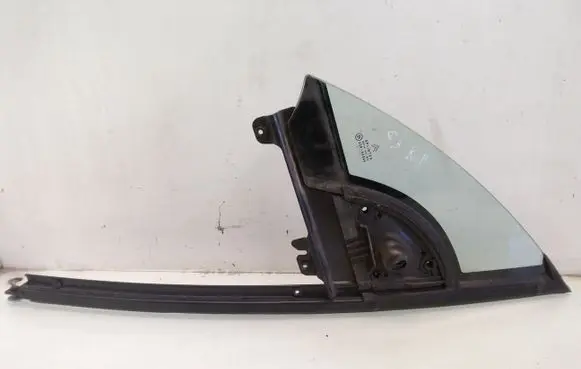 Citroen C3 Front vent window/glass (coupe) 43R00049