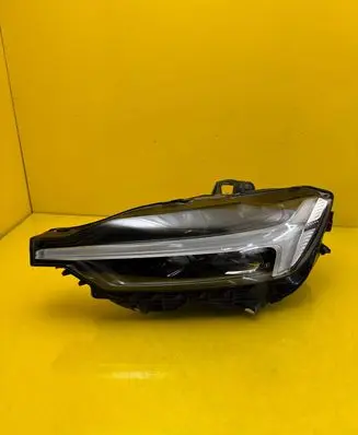 Volvo XC60 Headlight/headlamp 32420430