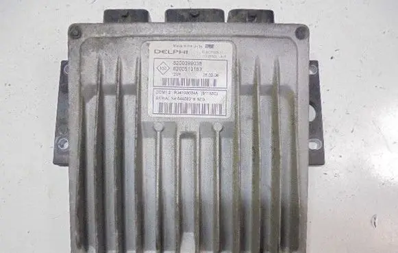 Renault Megane II Engine control unit/module ECU 8200399038
