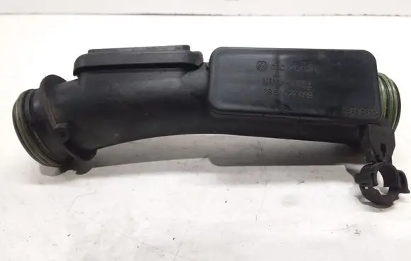 Volkswagen Tiguan Intercooler hose/pipe 03C145674B