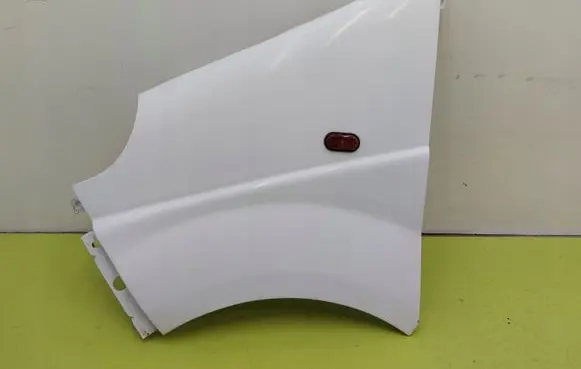 Opel Vivaro Fender 10U