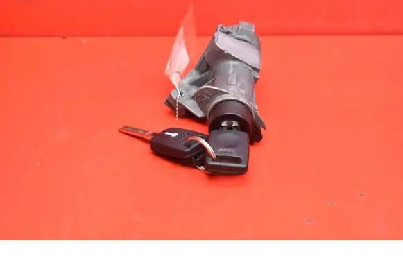 Audi A4 S4 B5 8D Ignition lock 4B0905851C