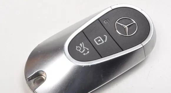 Mercedes-Benz GLC C253 Ignition key/card A2069056706