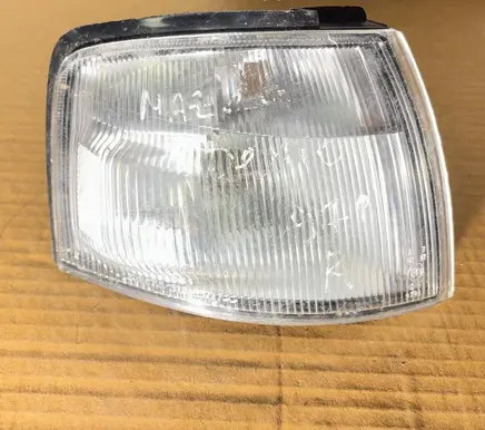 Mazda Demio Front indicator light 518557176
