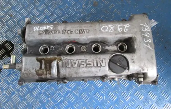 Nissan Primera Engine head 