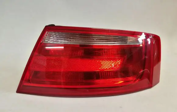 Audi A5 8T 8F Rear/tail lights 8T0945096