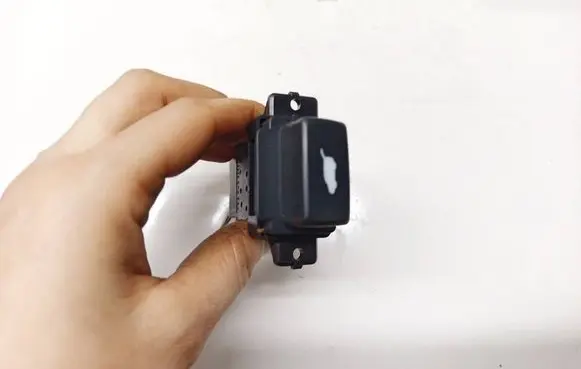 Honda Accord Tailgate opening switch M20419 M19902