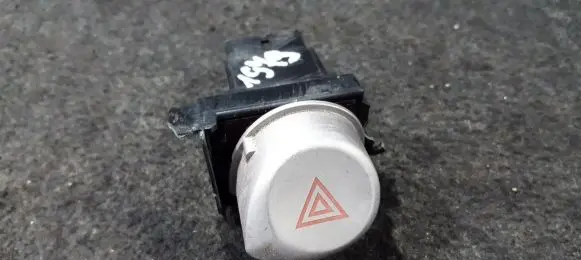 Hyundai i20 (PB PBT) Hazard light switch 937501j800 nenustatytta