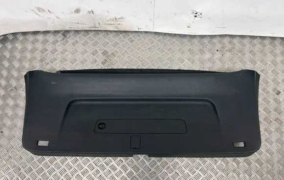 Audi Q7 4M Tailgate/boot lid cover trim 4M0867973H 4M0861325B