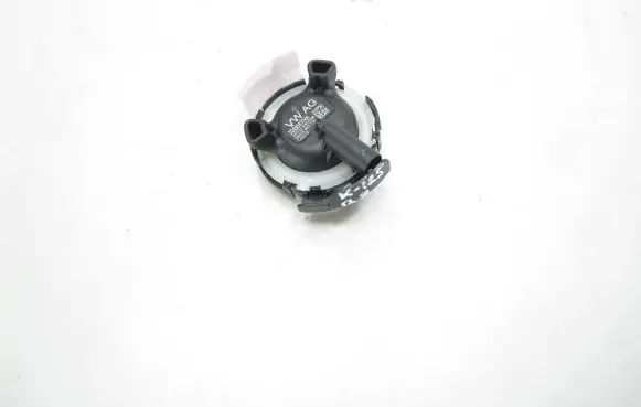 Volkswagen PASSAT B8 Airbag deployment crash/impact sensor 3Q0959354A 140218 0902189053