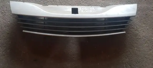 Renault Laguna II Front bumper upper radiator grill 8200012581