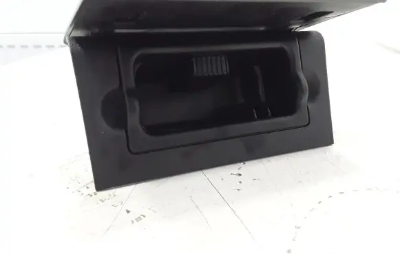 Opel Vectra C Car ashtray