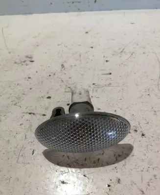 Citroen C3 Front fender indicator light