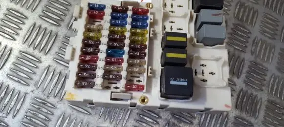 Ford Focus Fuse box set 518783402 2M5T14A073BE