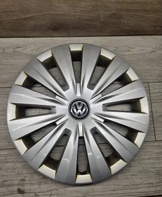 Volkswagen Golf VII R16 wheel hub/cap/trim 5G0601147