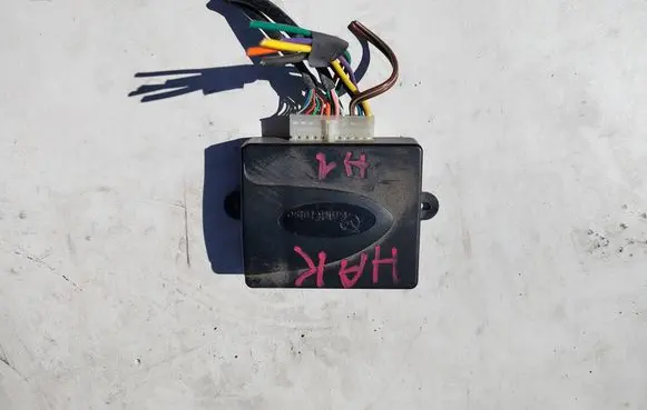 Hyundai H-1, Starex, Satellite Tow bar relay 295919A020A