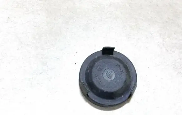 Volkswagen PASSAT B5 Headlight/headlamp dust cover 143688