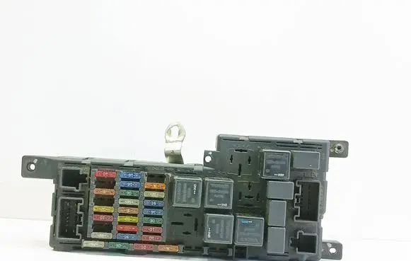 Volvo V70 Fuse module 8637841 518323324