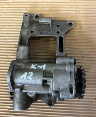 BMW X5 E70 Oil pump 2247212