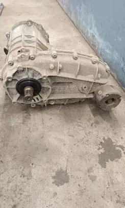 Gearbox transfer box case