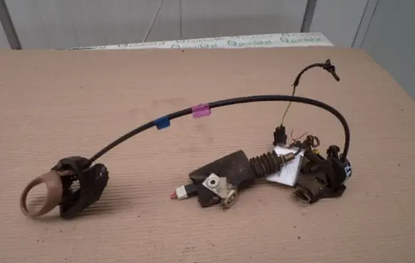 Ford Taurus Rear door lock