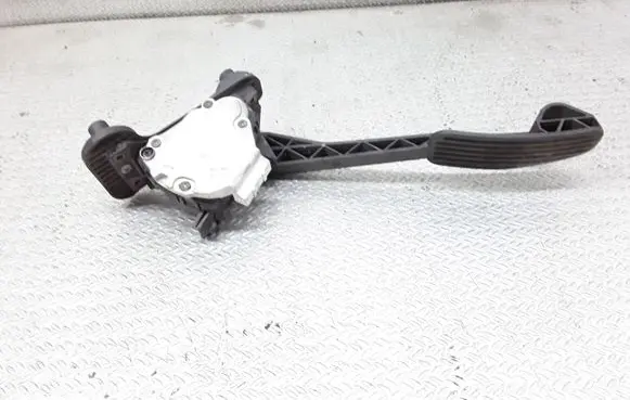 Volvo S80 Accelerator throttle pedal 9496821