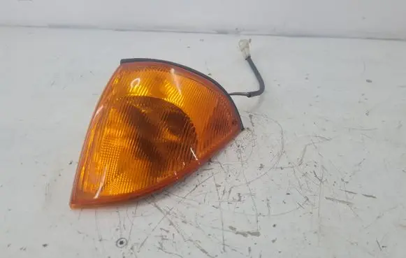 Suzuki Swift Cultus Front indicator light 082181516LF