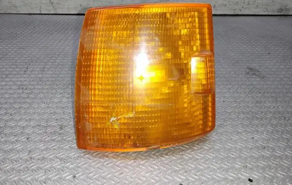 Volkswagen Transporter - Caravelle T4 Front indicator light