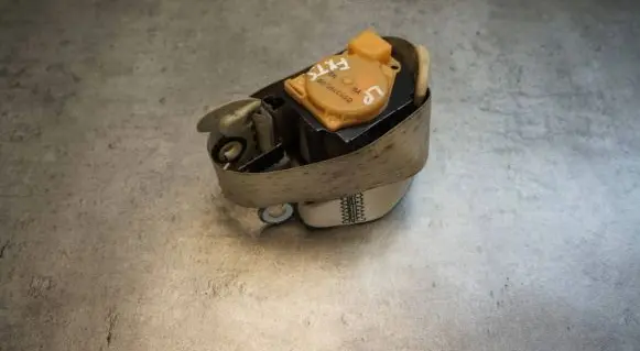 Infiniti FX Front seatbelt C9537HL09 TK-AH2-EG515
