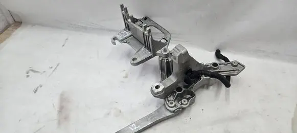 Renault Trafic III (X82) Gearbox mounting bracket 244834609R 93450725