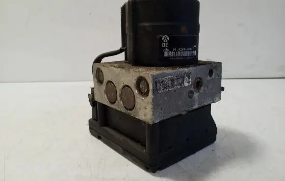 Volkswagen PASSAT B4 ABS Pump 3A0907379 10020400174