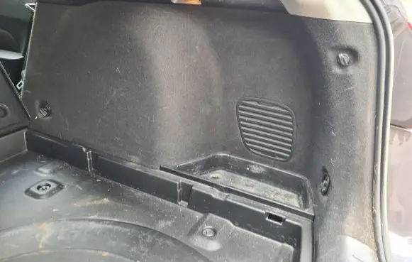 Chevrolet Cruze Trunk/boot side trim panel