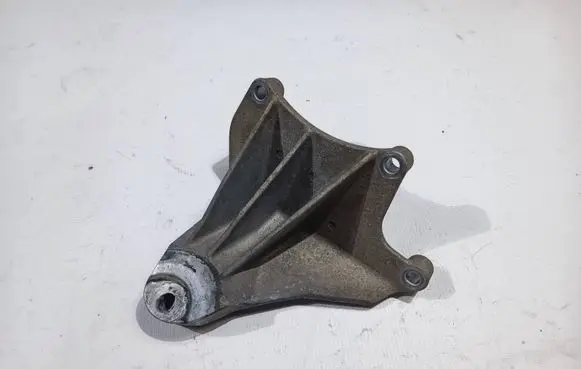 Ford Mustang V Engine mount bracket 7R33-6037-BA