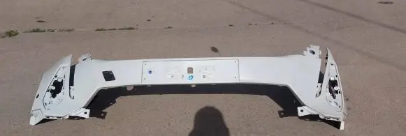 Peugeot 3008 II Front bumper 9836768577