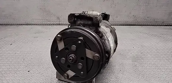 Volvo V60 Air conditioning (A/C) compressor (pump) P31315453