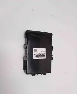 Toyota Yaris Other devices 896900D050