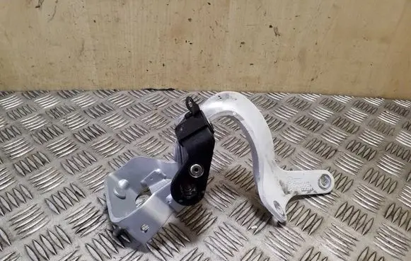 Audi Q7 4L Tailgate/trunk/boot hinge 4L0827299C