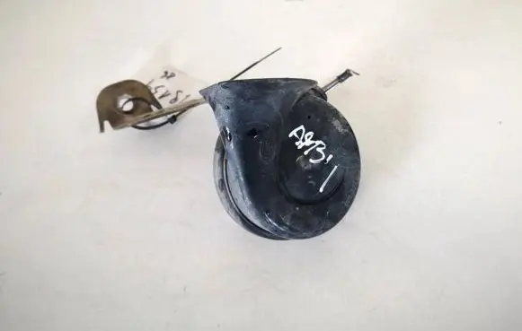 Volkswagen PASSAT B6 Horn signal e1000209